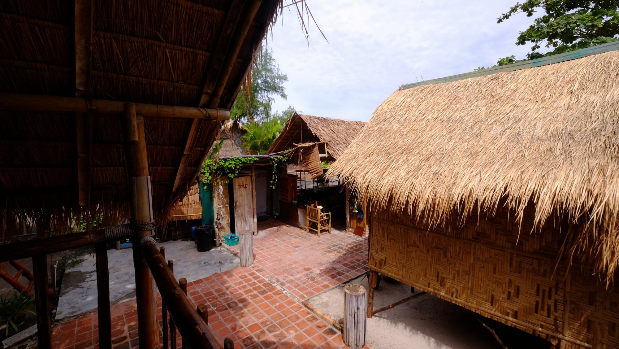 Captain Yut'S Bungalow เกาะหลีเป๊ะ ภายนอก รูปภาพ