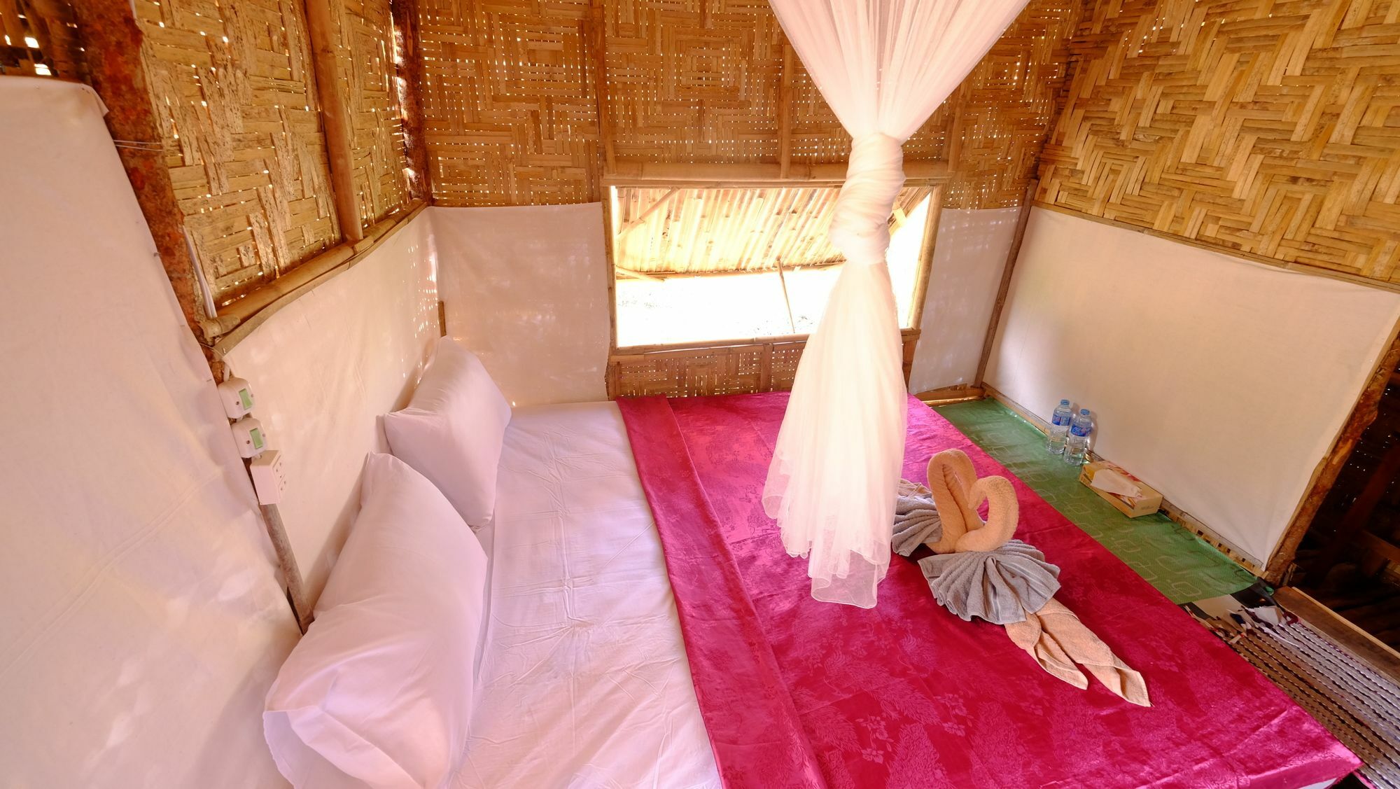 Captain Yut'S Bungalow เกาะหลีเป๊ะ ภายนอก รูปภาพ